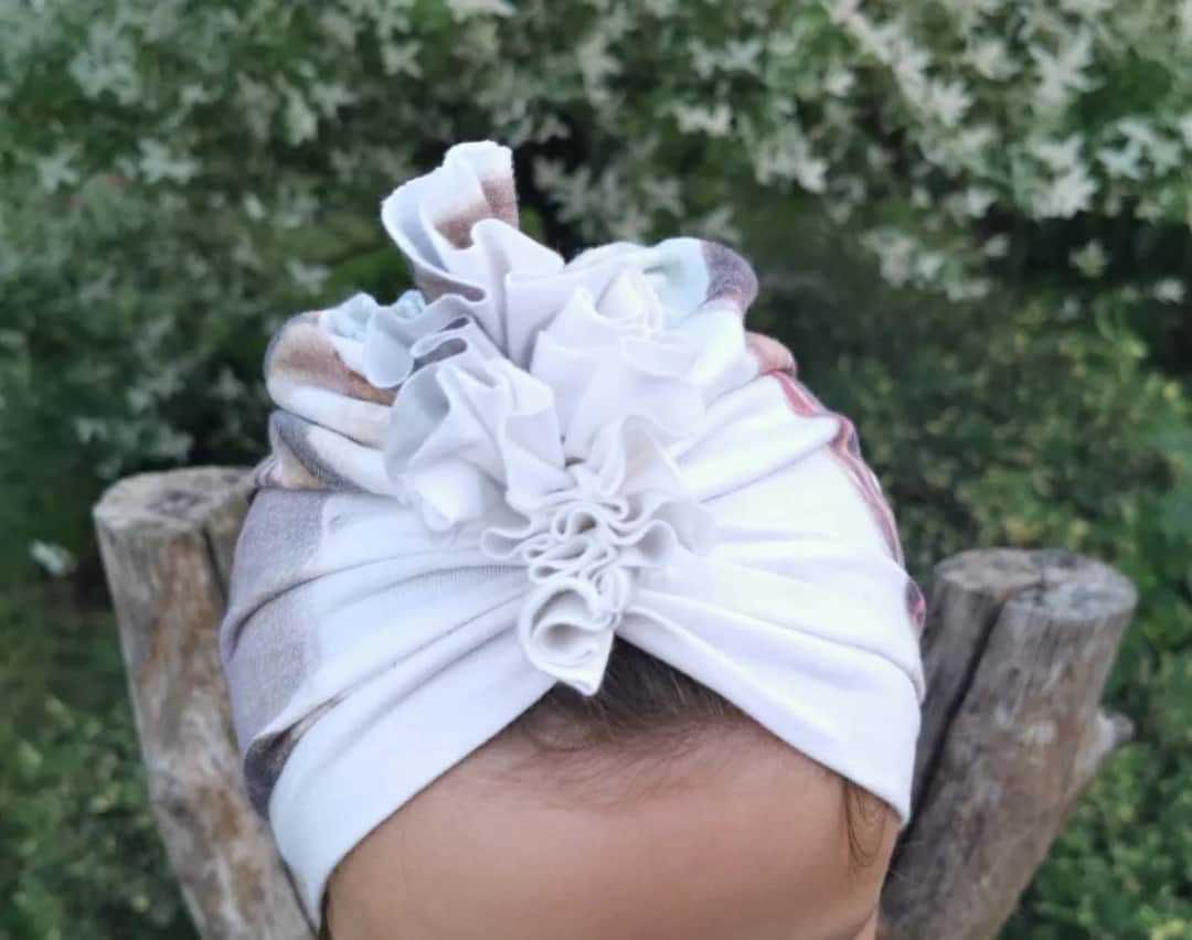 Jak uszyć czapkę turban dla dziewczynki - proste kroki i porady