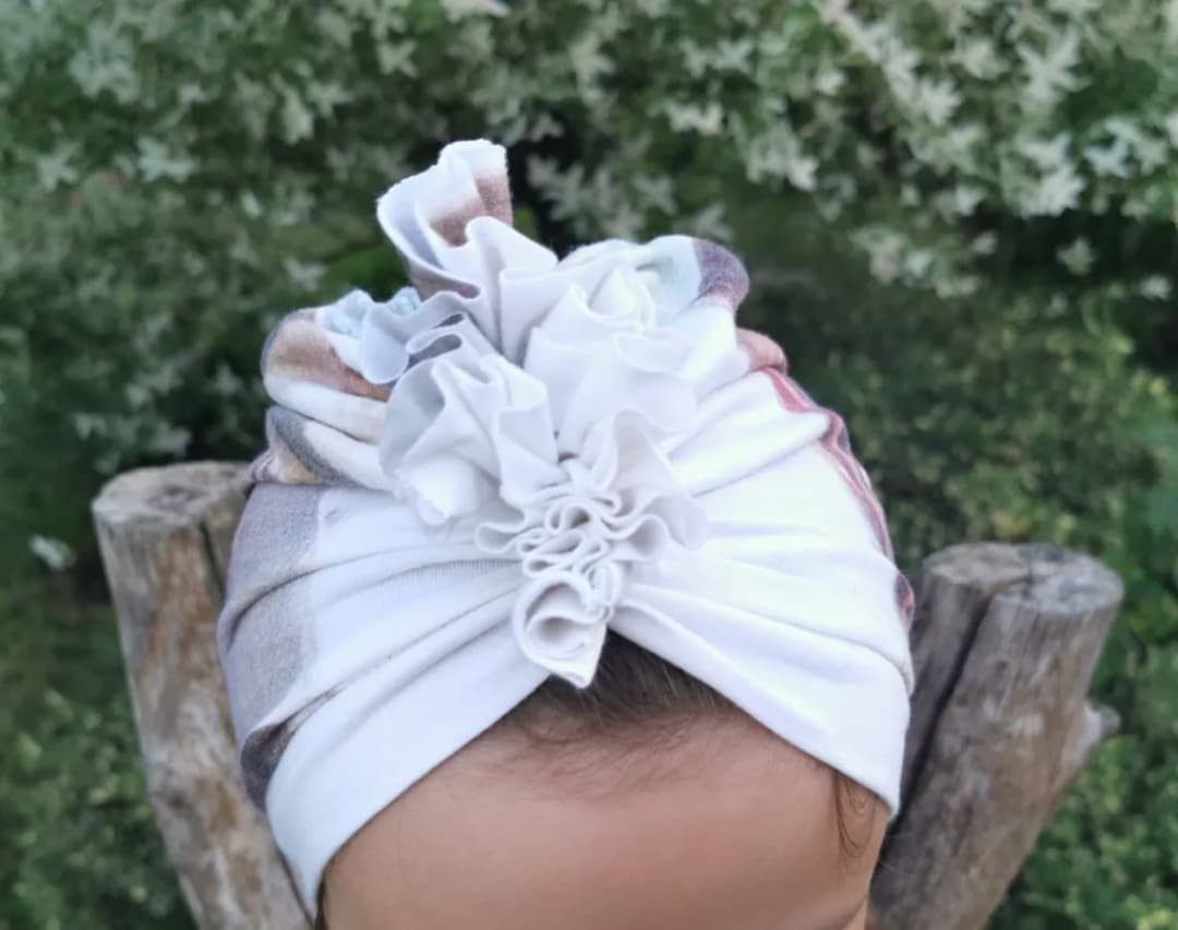 Jak uszyć czapkę turban dla dziewczynki - proste kroki i porady