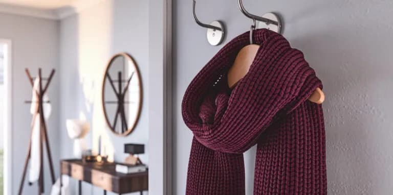 Jak powiesić szalik na ścianie i stworzyć piękną dekorację