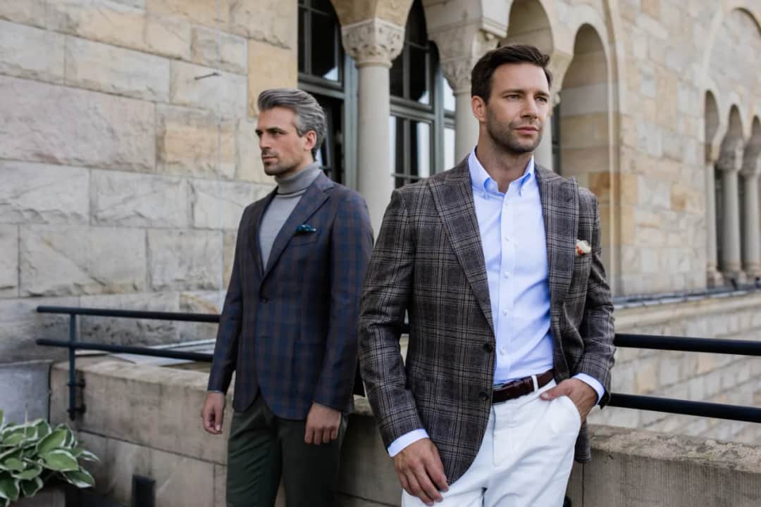 Jaki krawat do marynarki w kratę – unikaj modowych wpadek